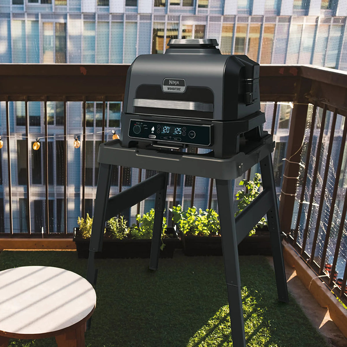 Ultimate Guide to BBQs for Apartments, Balconies & Small Spaces