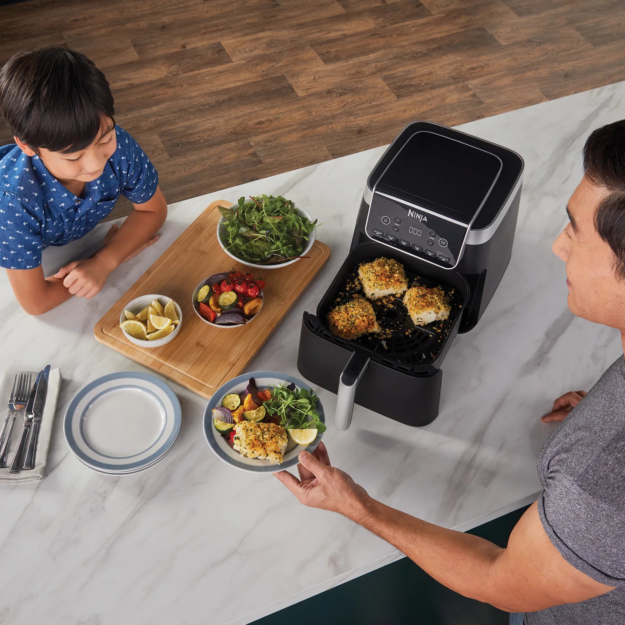 Best Ninja Air Fryers for Families, Meal Preppers & Solo Cooks